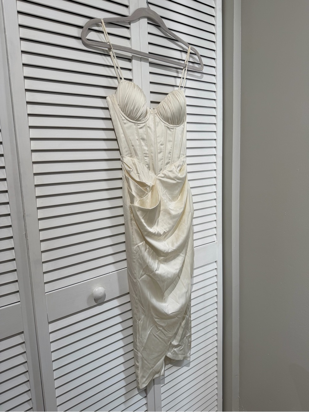 PrettyLittleThing Cream Satin Draped Bustier Midi Dress